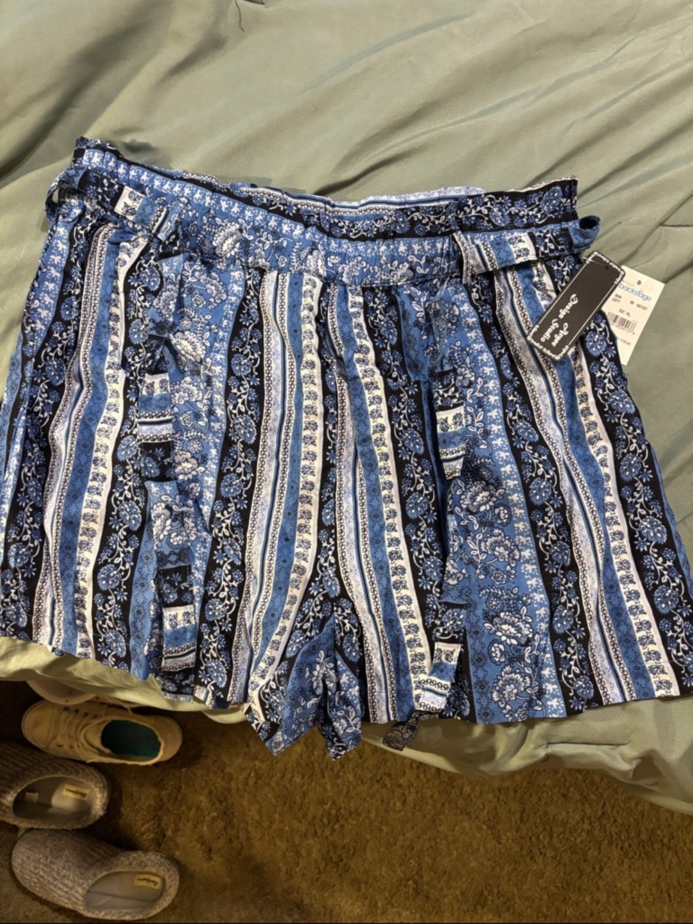 Argee Design Studio shorts